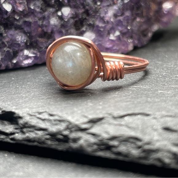 Labradorite Gemstone Bare Copper Artisan Designed Ring - Picture 12 of 16